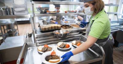Калининградской области выделят 15 млн рублей на горячее питание для школьников