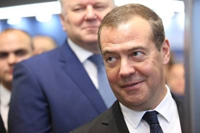 Медведев: «„Единая Россия“ не разделит печальную судьбу КПСС»
