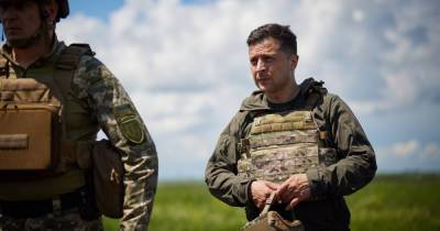"На таких патриотах держится оборона": Зеленский опубликовал фото с передовой