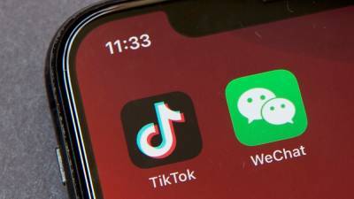 США отменили ограничения Трампа против китайских TikTok и WeChat