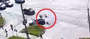 МотоДТП на Пошехонском шоссе попало на видео: байкер получил серьезные травмы