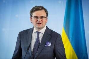 Глава МИД Украины назвал риски отказа поставок оружия в Украину