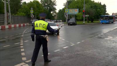 Вести в 20:00. Около 10 тысяч столичных таксистов получили свой ID