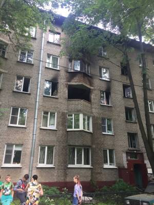 На юге Петербурга сгорела квартира