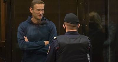 Суд Москвы признал фонды и штабы Навального экстремистскими