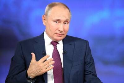 Политологи оценили «сенсационные» заявления Путина на прямой линии