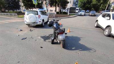 В Уфе в аварии с мотоциклом пострадали два человека