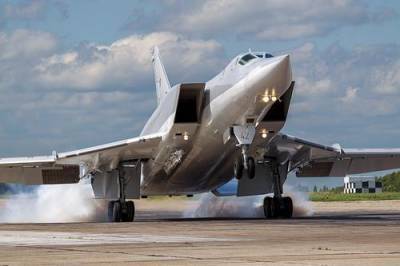 Daily Express: Россия развернула в Сирии Ту-22М3 и МиГ-31К с «Кинжалами», чтобы держать в напряжении британский авианосец