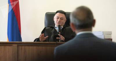 В комнатах армянских судей были установлены "жучки" - газета