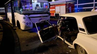 На Кубани пять человек пострадали в ДТП с автобусом