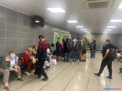 97 человек не могут попасть на Сахалин из-за поломки самолета в Благовещенске