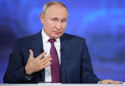Россияне забросали Путина гневными вопросами из-за обязательной вакцинации от коронавируса