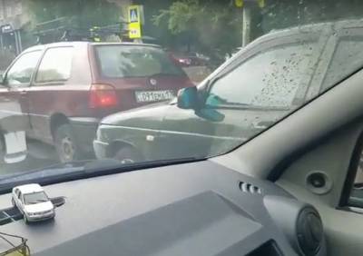 В массовом ДТП на улице Дзержинского пострадала женщина