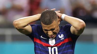 Между родителями игроков сборной Франции разгорелся конфликт во время матча