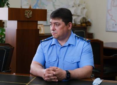 Прокурор Сергей Фрост провел аудиенцию с астраханкой, обратившейся к Путину