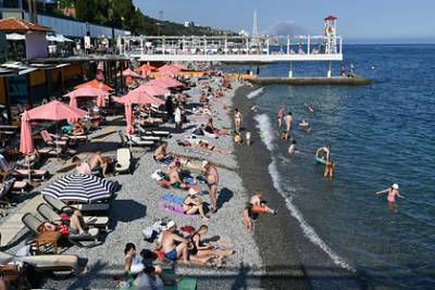 Названы самые популярные прибрежные курорты среди россиян в июле