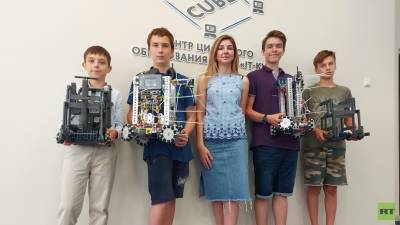 Два золота и бронза: как российские школьники выступили на международных состязаниях по робототехнике