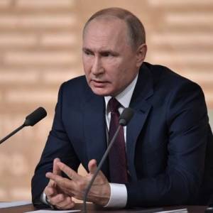 Путин пообещал помощь Лукашенко после санкций ЕС