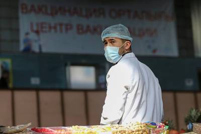 В Казахстане ввели обязательную вакцинацию для части граждан - lenta.ru - Казахстан