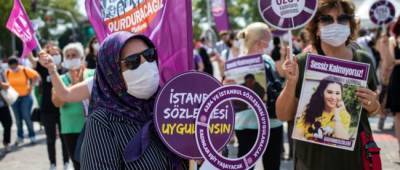 Турция официально вышла из европейского договора о противодействии насилию против женщин