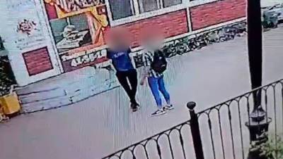 Появилось видео нападения школьницы с ножом на 14-летнего подростка в Братске