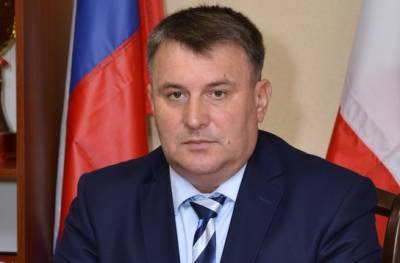 Аксенов сообщил об отставке главы Сакского района - дополняется