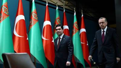 Туркменистан втягивают в Тюрский Совет