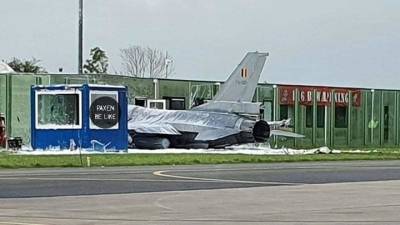 Бельгийский F-16 врезался в здание на авиабазе в Нидерландах