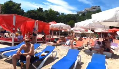 "Худшее место": туристы жалуются на отдых в Одессе, видео с пляжей