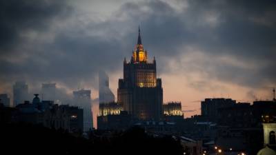 МИД России объяснил опасные маневры Evertsen в Черном море