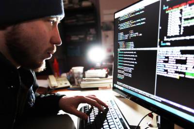 Спецслужбы США и Великобритании обвинили ГРУ в масштабных кибератаках