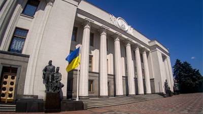Рада приняла в первом чтении законопроект о деолигархизации