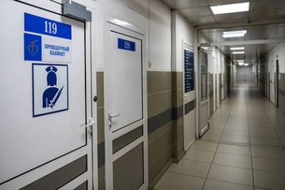 Больницы под Петербургом перестанут лечить пациентов без антител и прививки