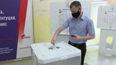 Год назад россияне проголосовали за поправки в Конституцию