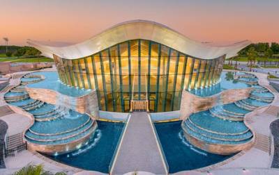 В ОАЭ открыли самый глубокий в мире бассейн для дайвинга