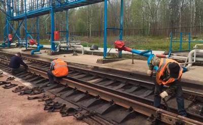 РЖД начала набор узбекских мигрантов для работы на железных дорогах в России