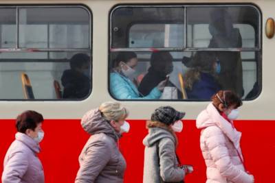 Пассажир киевского трамвая "отомстил" водителю, который задержал движение