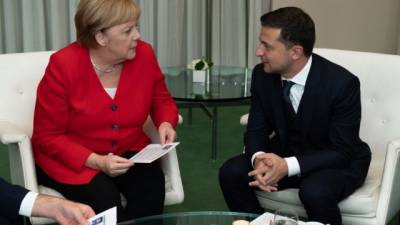 Зеленский обсудит с Меркель и Штайнмайером мир на Донбассе