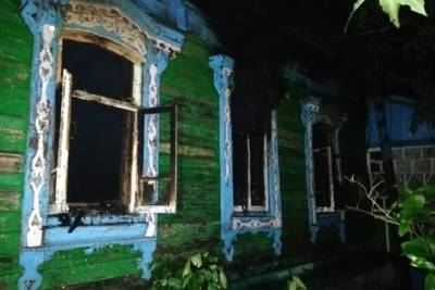 В Пронском районе сгорел заброшенный дом
