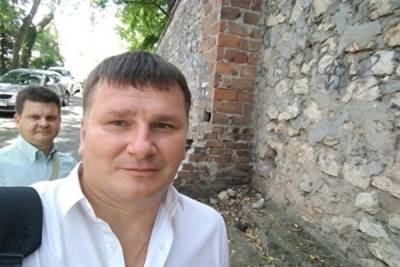 Бывший пресс-секретарь Бориса Дубровского задержан по подозрению в растратах