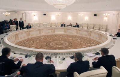 Украина отказалась от переговоров в ТКГ из-за представителя ДНР