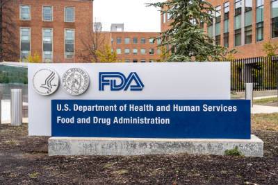 Скандал в FDA: агентство помогло продвинуть сомнительное лекарство от болезни Альцгеймера