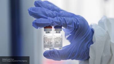 Глава Роспотребнадзора заявила, что вакцина на 99,3% способна защитить от COVID-19