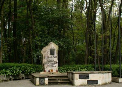 Неравнодушные поляки восстановили осквернённый памятник советским военнопленным