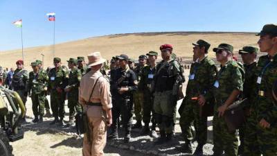 Российские военные проводят учения в Таджикистане