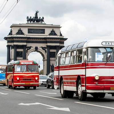 Собянин поздравил горожан с Днем московского транспорта
