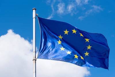 Глава Еврокомиссии: ЕС достиг цели по вакцине против Covid и мира