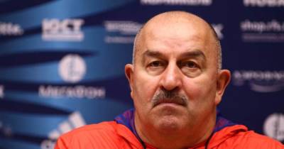 СМИ: Черчесов отказался от 5 млн евро компенсации после ухода с поста главного тренера сборной России