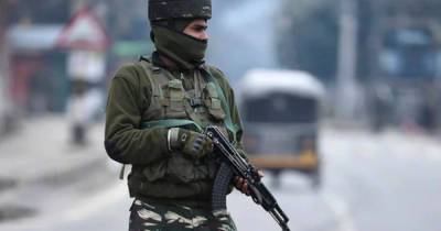 В Индии уволили 11 чиновников за связи с террористами