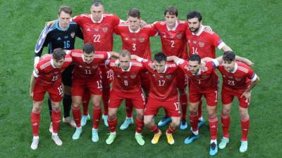 Игорь Ружейников заявил, что сборная России не скоро научится играть в футбол